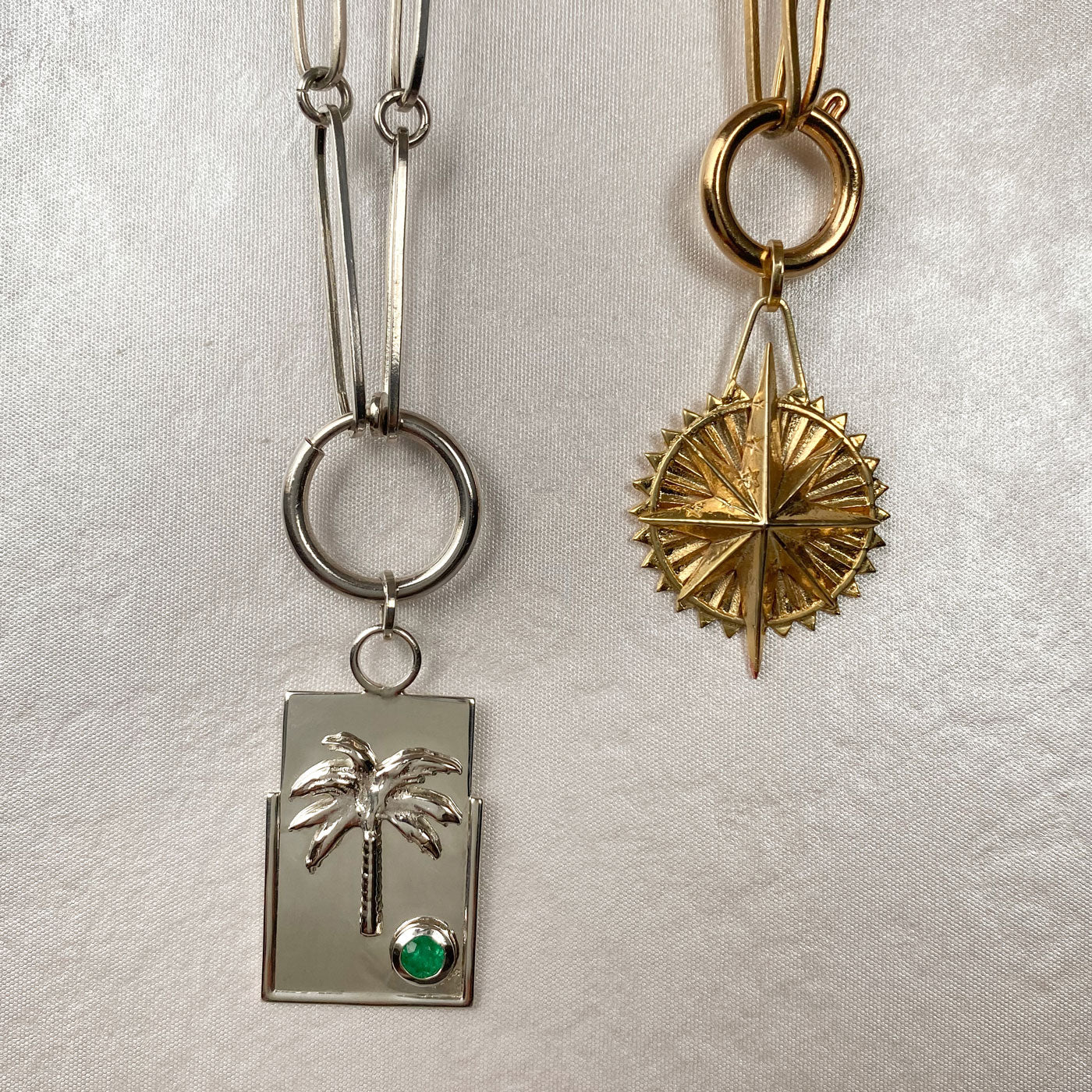 cadena en plata gruesa corta con dije de esmeralda y palmera cadena dorada gruesa dije de estrella grande intuicion
