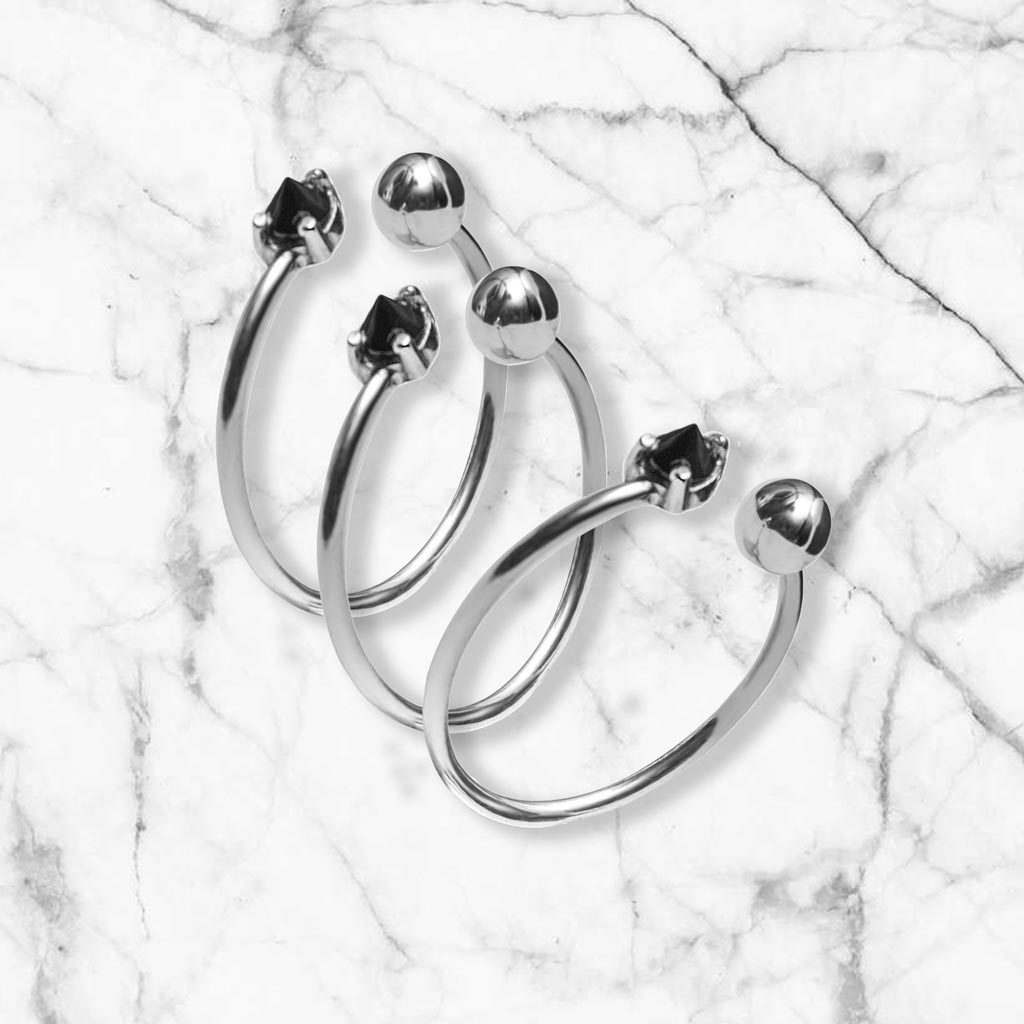 anillos abiertos de plata con piedras negras ana buendia
