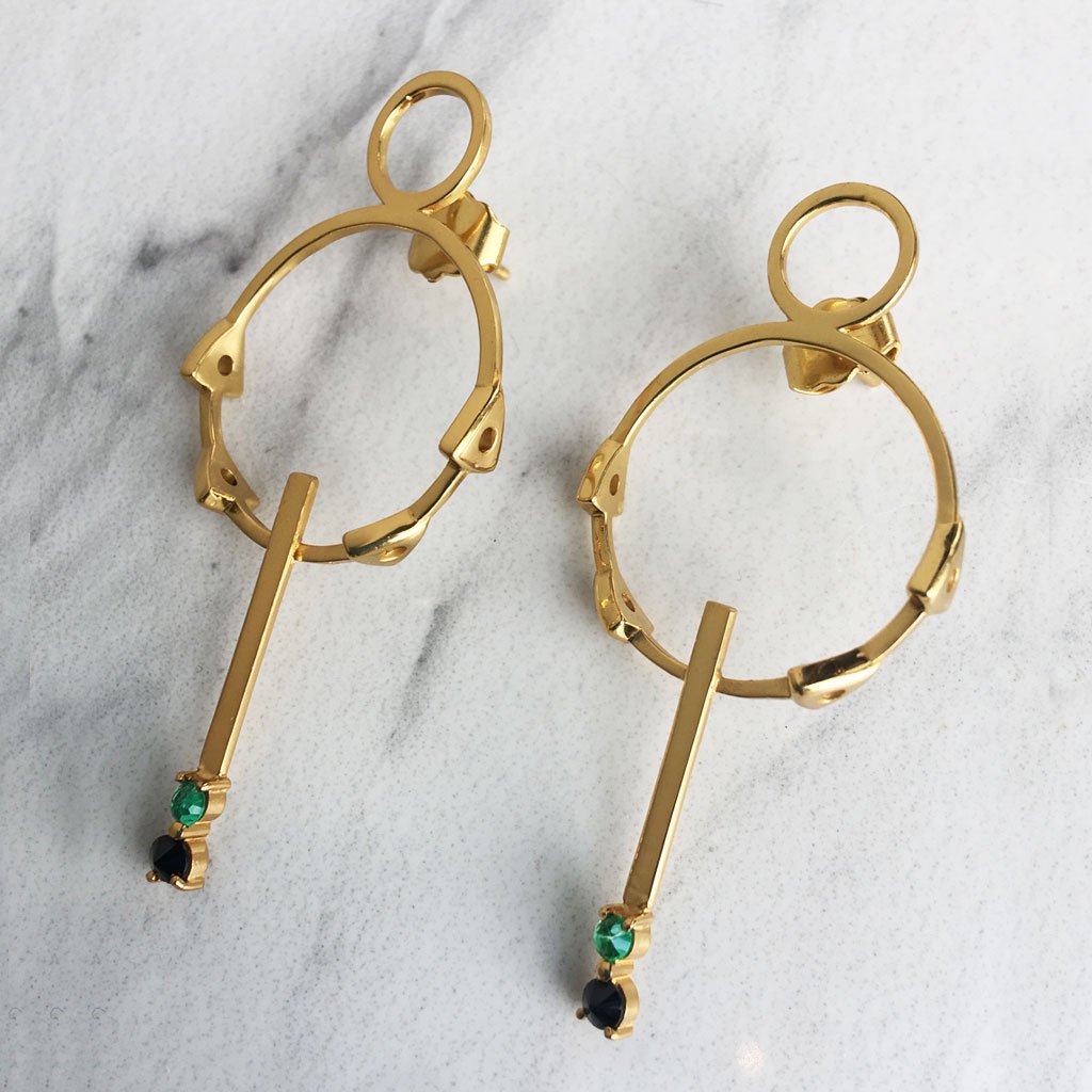 arete plata baño en oro hecho a mano esmeraldas colombianas