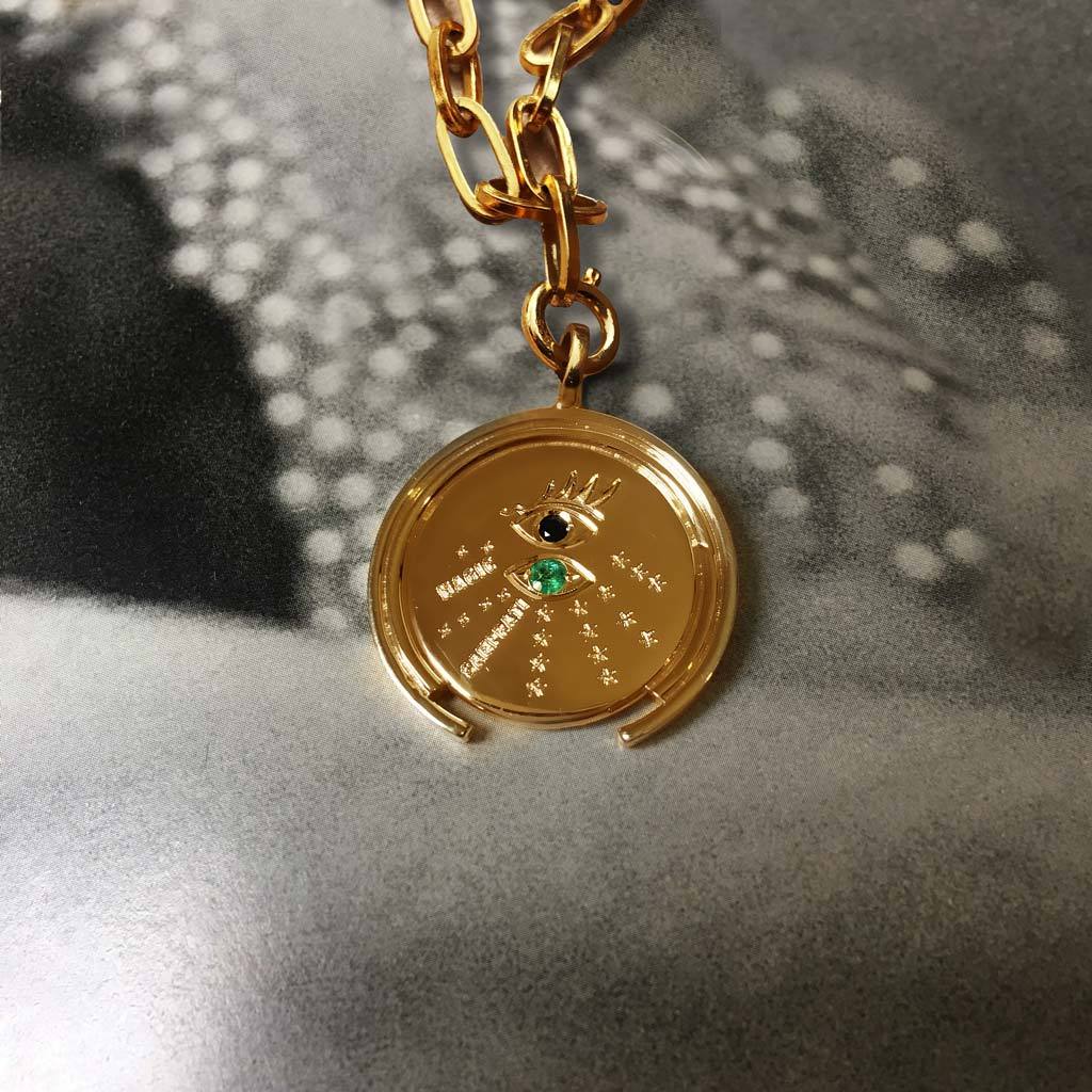 moneda sohum con esmeralda colombiana joyera ana buendia